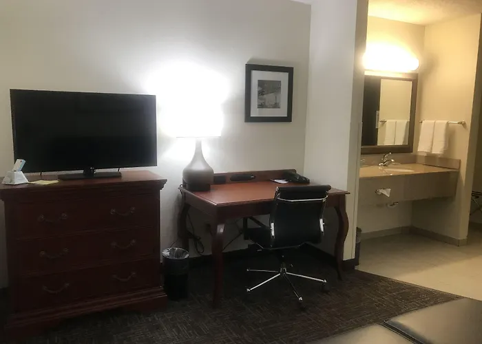 Hotel Comfort & - St Louis Area O'Fallon