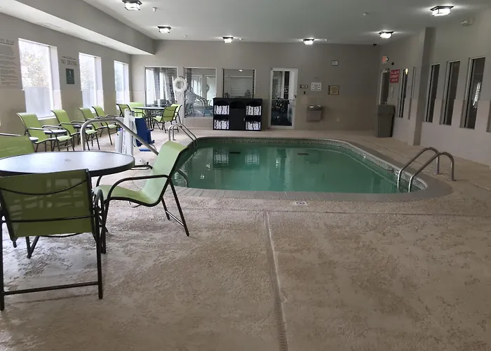 Comfort & - St Louis Area Hotel 3*