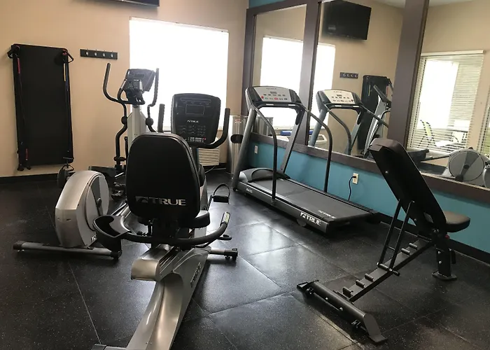 Comfort & - St Louis Area Hotel