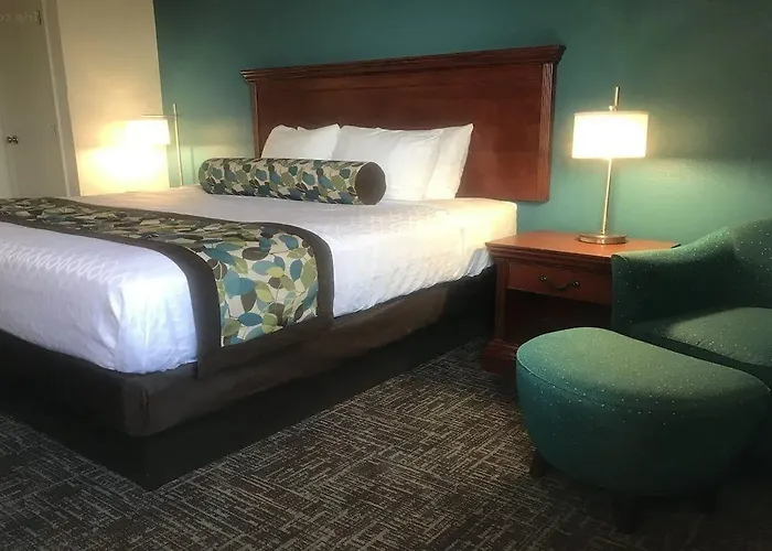 Comfort & - St Louis Area 3*